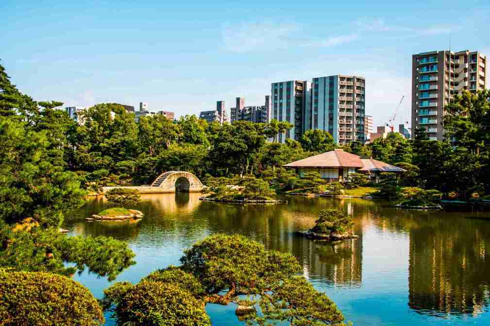 Jardín tradicional japonés Shukkeien en Hiroshima